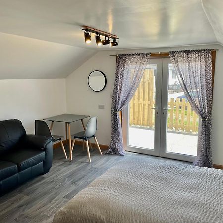 Holmview Apartment Сторноуей Екстериор снимка